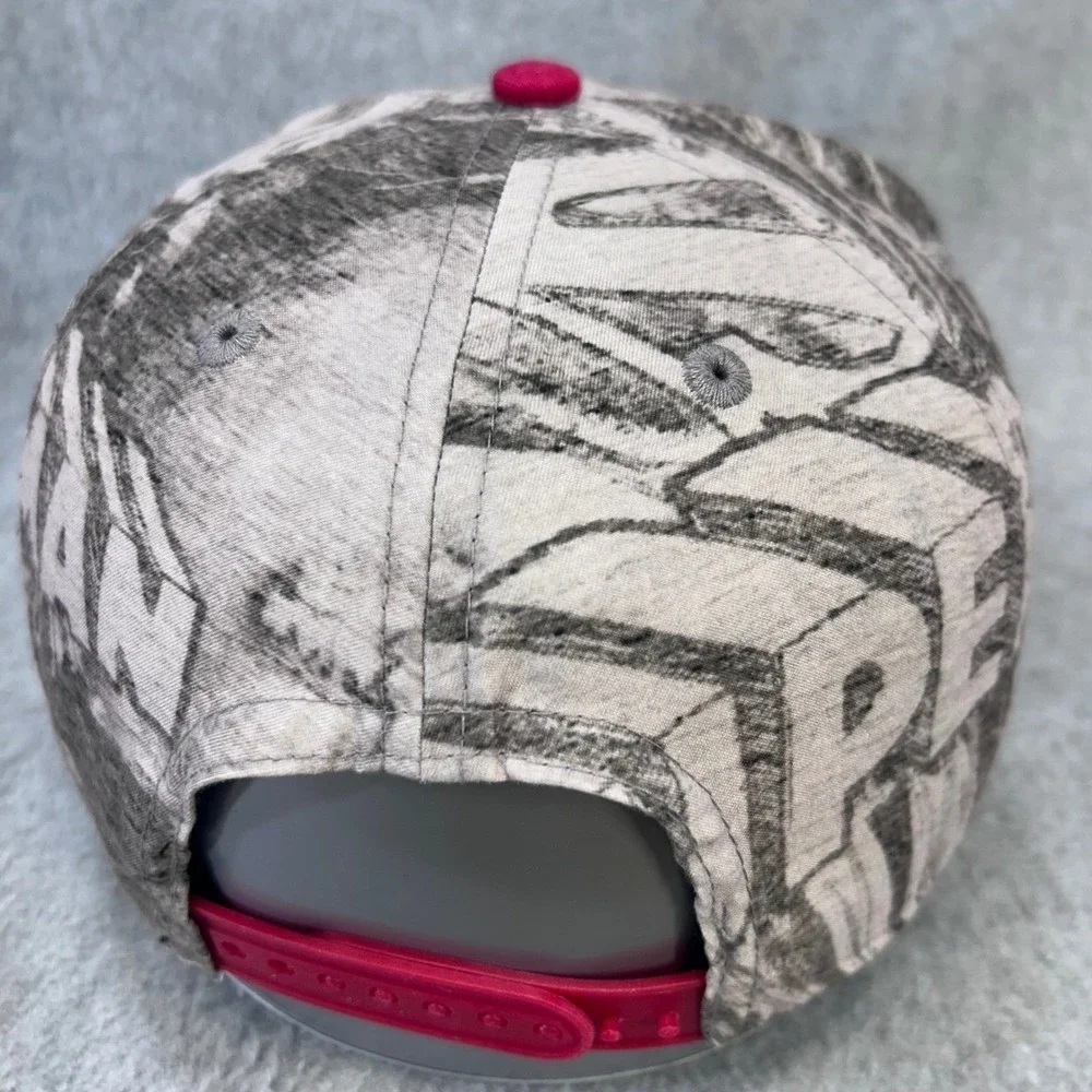 Superman Shield Logo Youth Red Grey DC Comics Snapback Hat Graphic Print OSFM